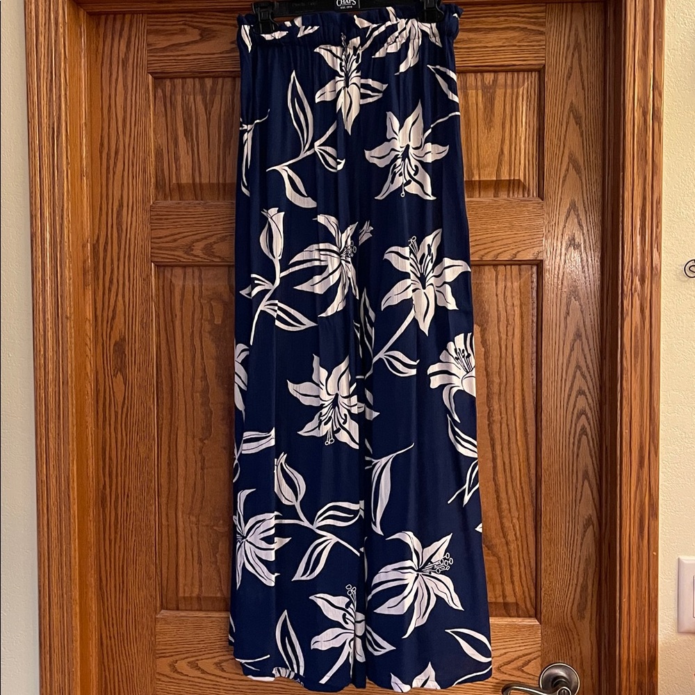 Navy Blue Floral Wide Leg Slit Pants - Picture 5 of 6